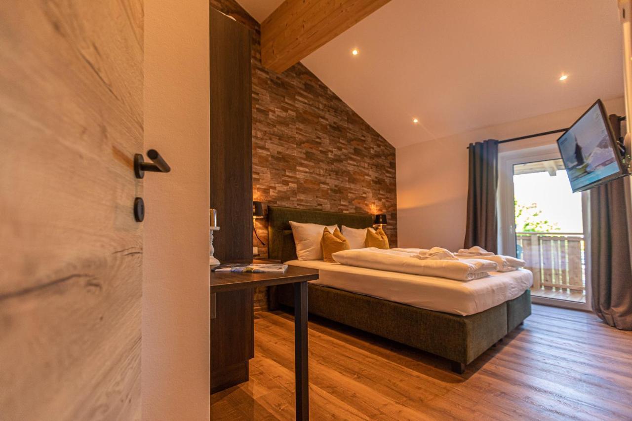Tevini Boutique By We Rent *